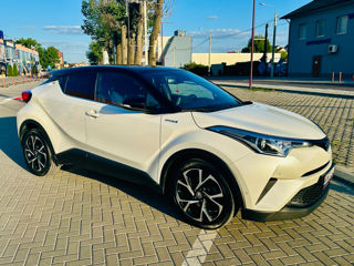 Toyota C-HR фото 6