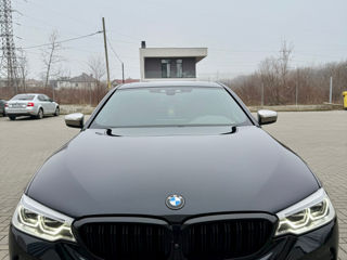 BMW 5 Series foto 4