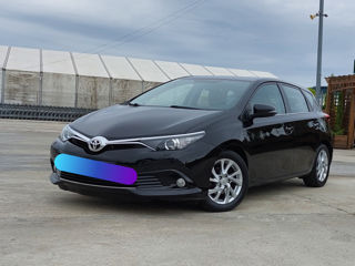 Toyota Auris foto 1