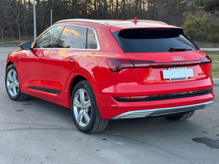 Audi E-tron Sportback foto 8