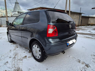 Volkswagen Polo foto 2