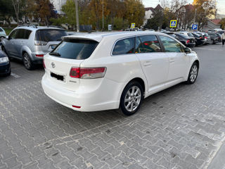 Toyota Avensis foto 5