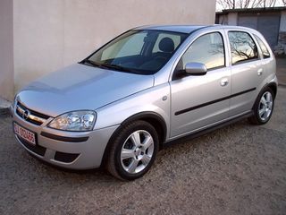 Opel Corsa foto 2