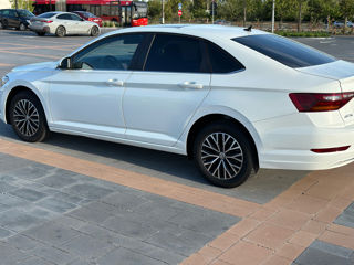 Volkswagen Jetta foto 1