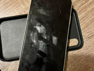 Vând iPhone XR stare bună singurul defect este ecranul spart