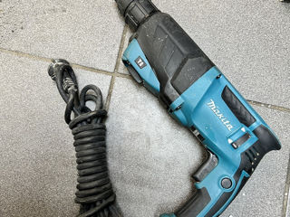 перфоратор Makita HR2630 оригинальный foto 1