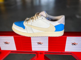 Nike Air Jordan 1 Low Beige  x Trawis Scott x Fragment foto 2