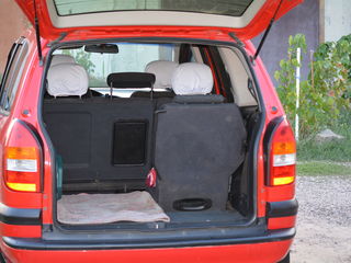 Opel Zafira foto 3