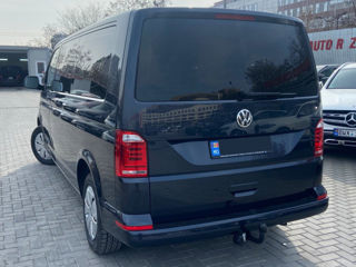 Volkswagen Caravelle foto 5