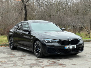 BMW 5 Series foto 2