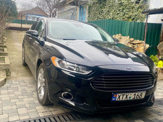 Ford Fusion foto 2