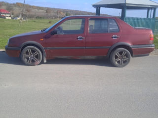 Volkswagen Vento foto 5