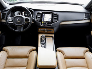 Volvo XC90 foto 6