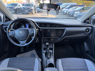 Toyota Auris foto 13