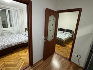 Apartament cu 2 camere, 50 m², Botanica, Chișinău foto 2