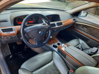 BMW 7 Series foto 10