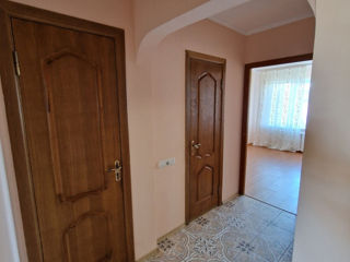 Apartament cu 3 camere, 70 m², Botanica, Chișinău foto 3