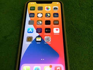 iPhone 11 Pro Max 256GB, Gold. Nu reparat !! foto 1