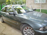 BMW 5 Series foto 4