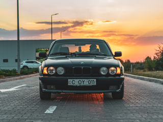 BMW 5 Series foto 6