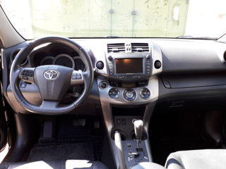 Toyota Rav 4 foto 4