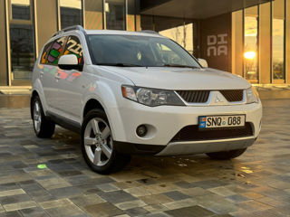 Mitsubishi Outlander foto 5