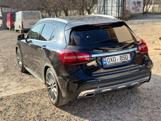 Mercedes GLA foto 2