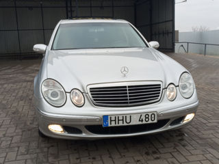 Mercedes E-Class foto 10