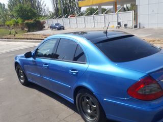 Mercedes E Class foto 2