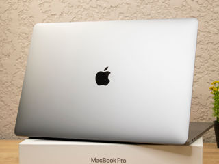 Macbook Pro 15 2019/ Core I9 9880H/ 32Gb Ram/ Radeon Pro 555X/ 512Gb SSD/ 15.4" Retina! foto 8