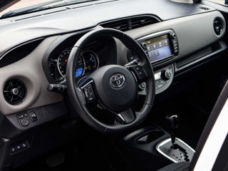 Toyota Yaris foto 12