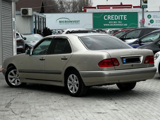 Mercedes E-Class foto 5