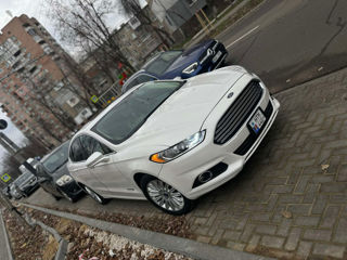 Ford Fusion foto 3