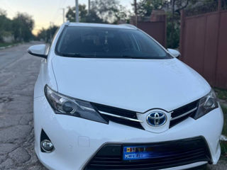 Toyota Auris foto 1