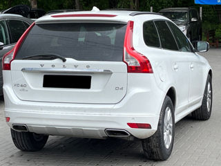 Volvo XC60 фото 3