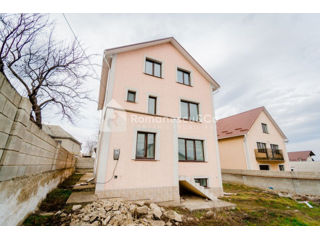 Casă în 4 niveluri, 240 mp+3,4 ari, Durlești, str. Cartușa! foto 2