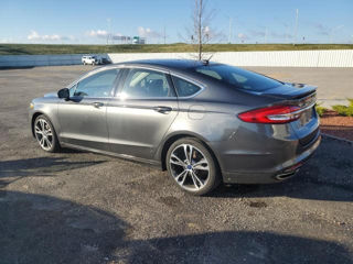 Ford Fusion foto 6