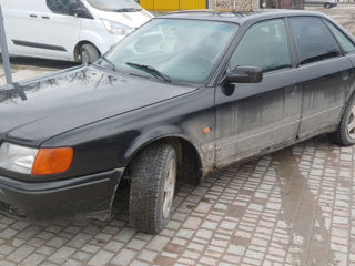 Audi 100 foto 2