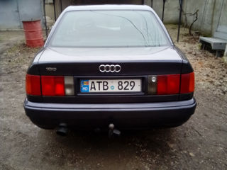 Audi 100 foto 5