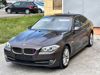 BMW 5 Series foto 3