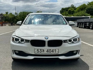 BMW 3 Series foto 3