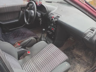 Mazda 323 foto 4