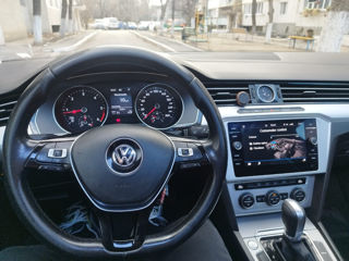 Volkswagen Passat foto 4