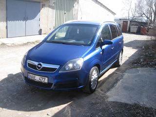 Opel Zafira foto 10