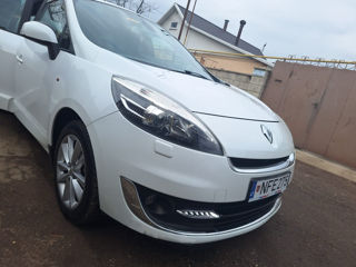 Renault Grand Scenic foto 8