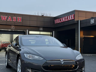 Tesla Model S foto 5