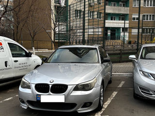 BMW 5 Series foto 3