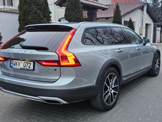 Volvo V90 Cross Country foto 5