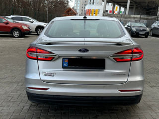 Ford Fusion foto 6