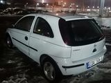 Nissan Almera foto 4